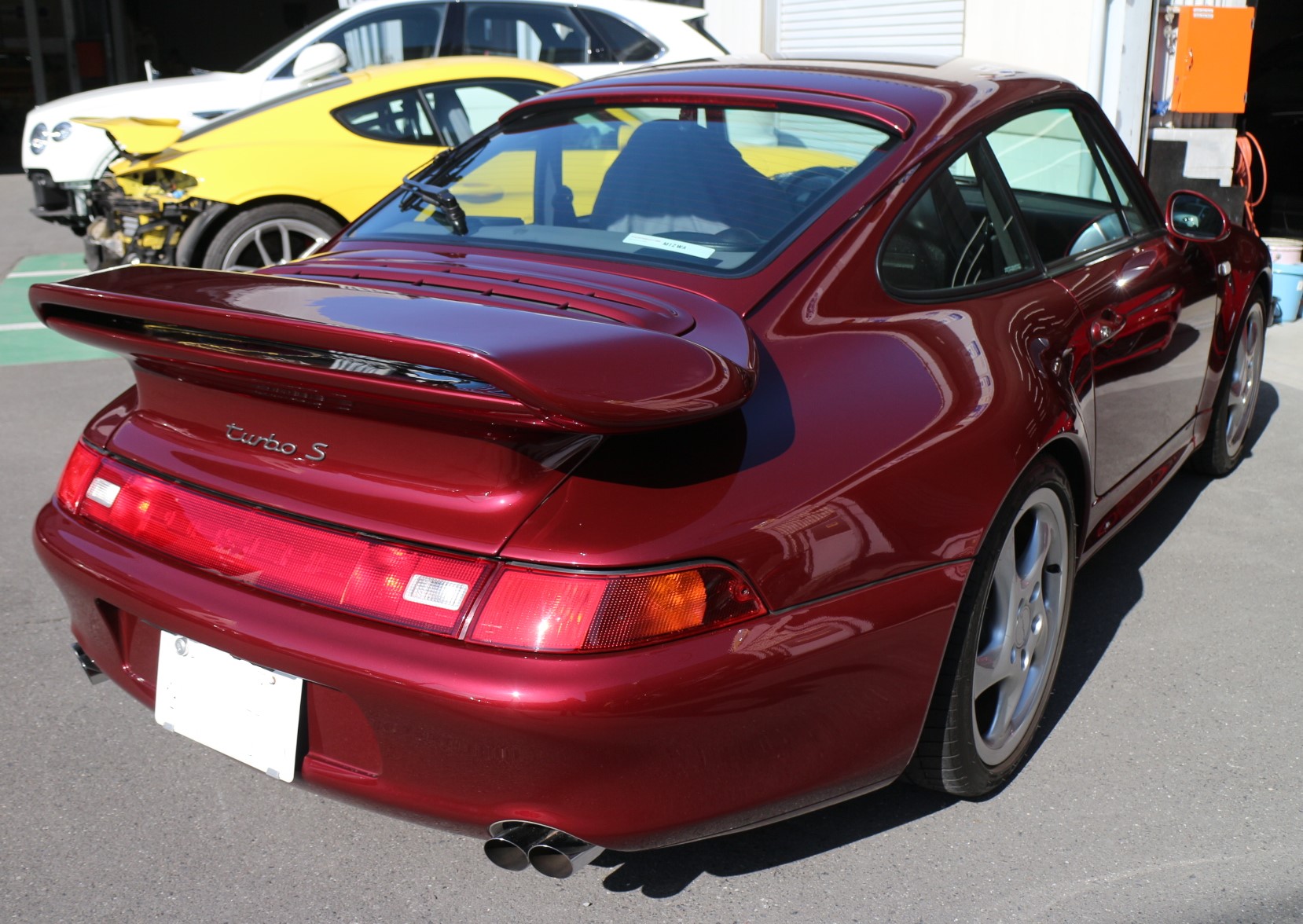 ポルシェ993ターボS 下回り・エンジンルーム ドライアイス洗浄 | わた
